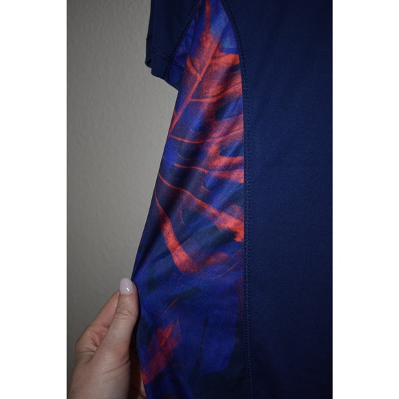 ⭐️ Reel Legends Navy Blue Performance Fishing Shirt Size S - Picture 5 of 5